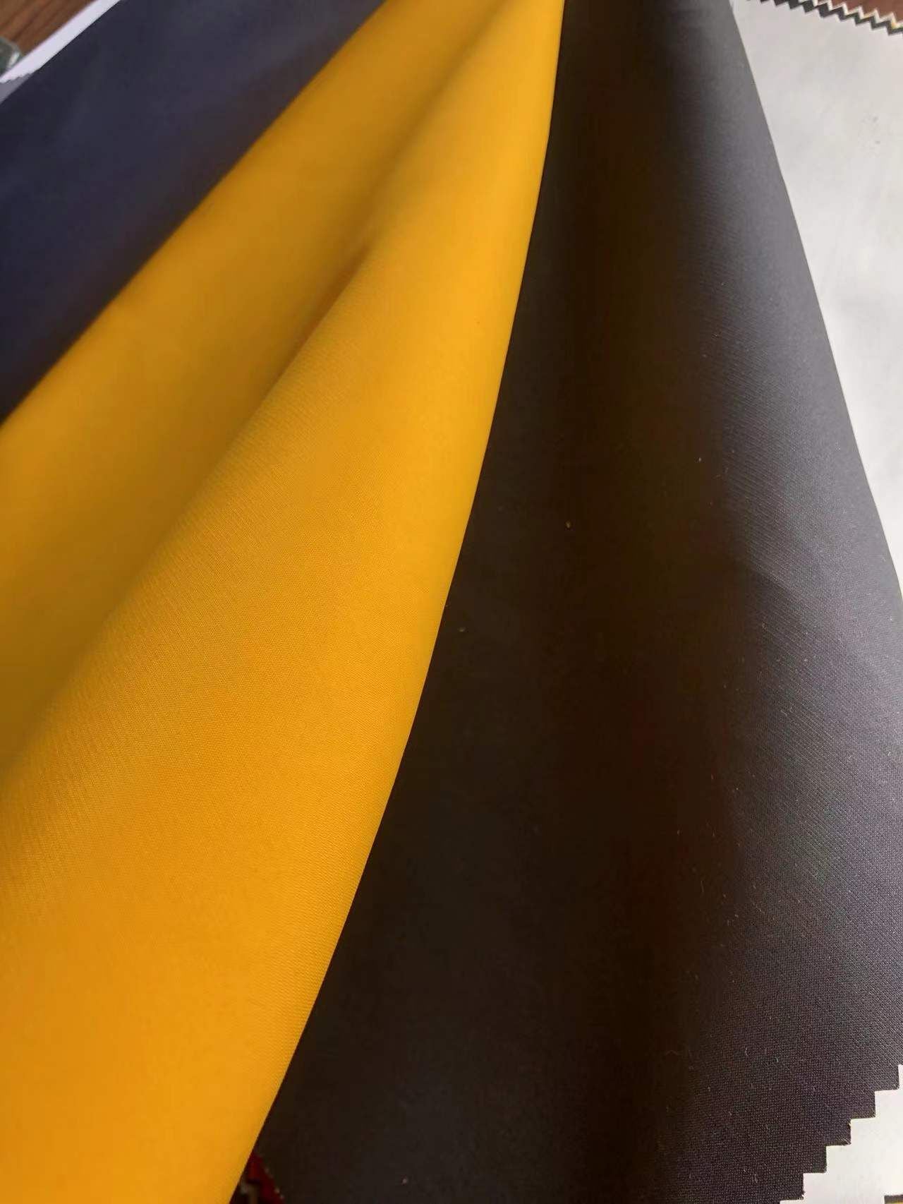 100% Polyester T400 Oxford Fabric | P/D W/R | 75D/2×150D | 170 GSM | 58/60"