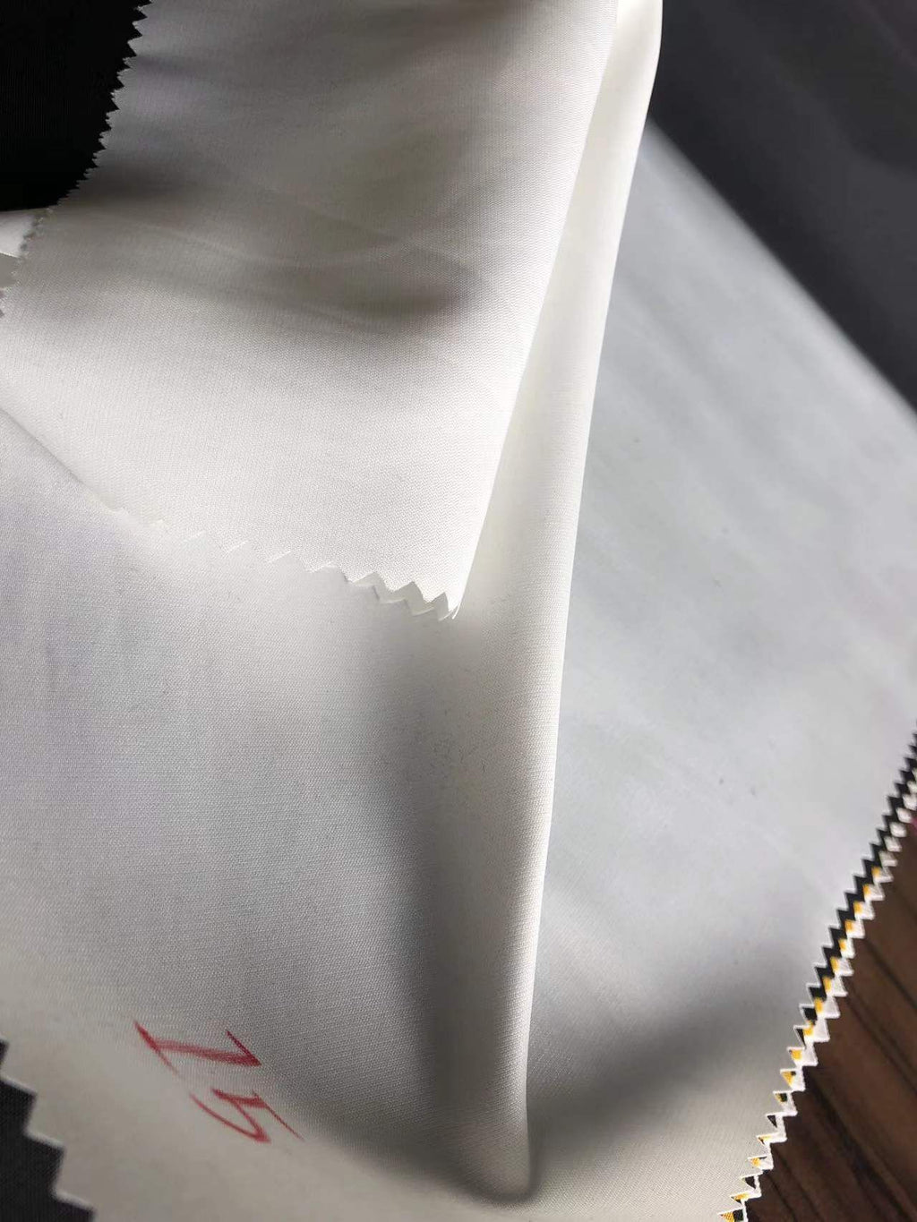 100% Polyester T400 Oxford Fabric | P/D W/R | 75D/2×150D | 170 GSM | 58/60"
