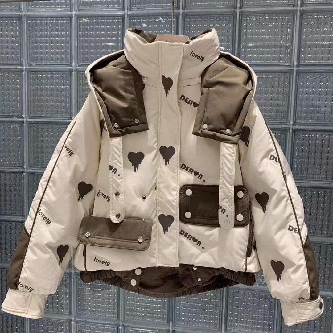 Lightweight Insulated Jacket Textile for Snowy Days