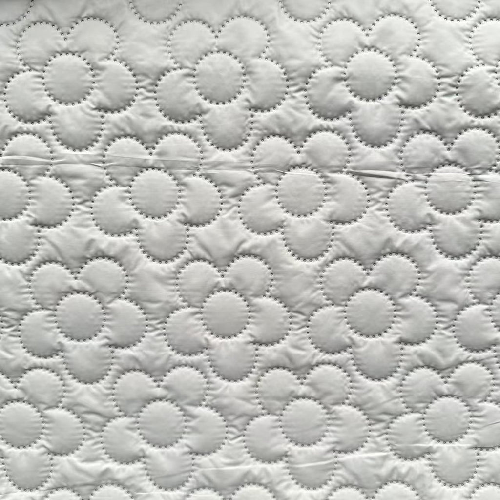 Warm-Keeping Quilted Fabric – Not Stuffy for Winter Home Textile & Garment